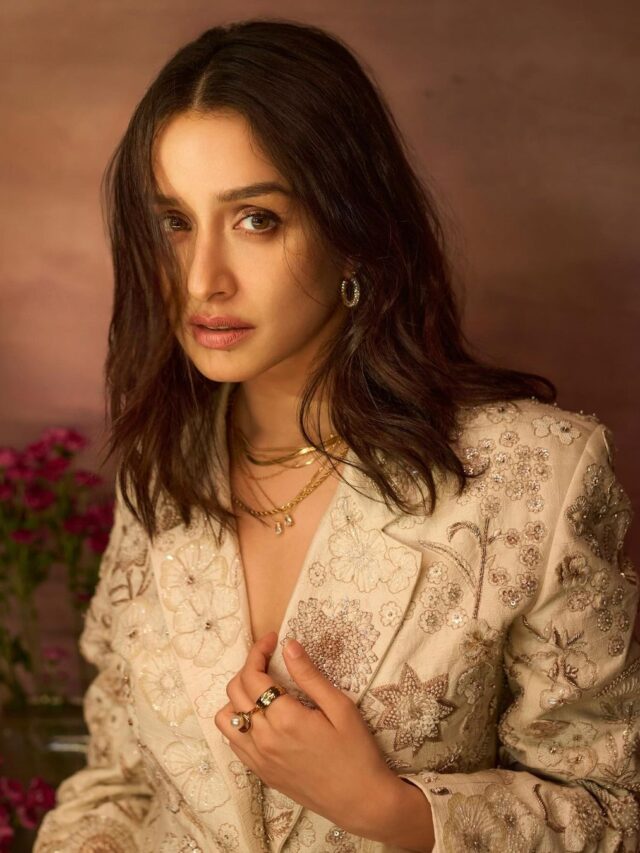Cute photos of Shraddha Kapoor