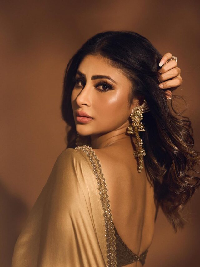 Cute photos of Mouni Roy