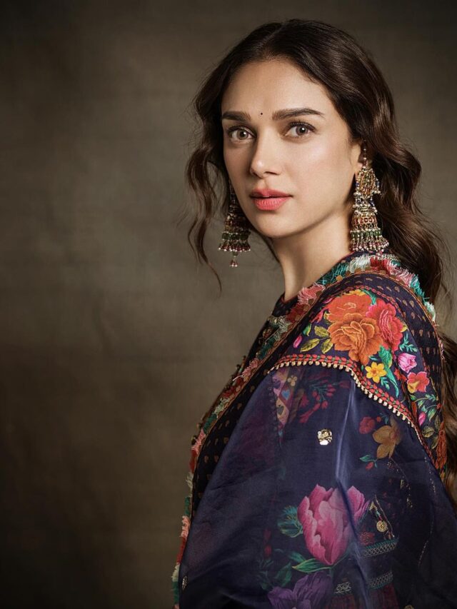 Cute photos of Aditi Rao Hydari